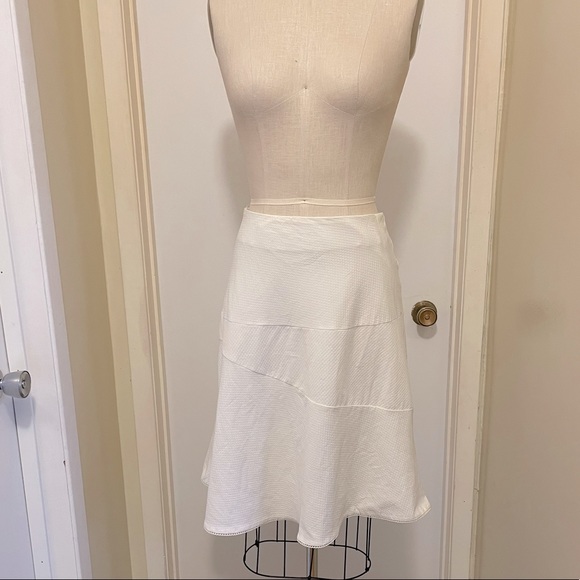 Textured A-line skirt with lace hem trim - Picture 1 of 4